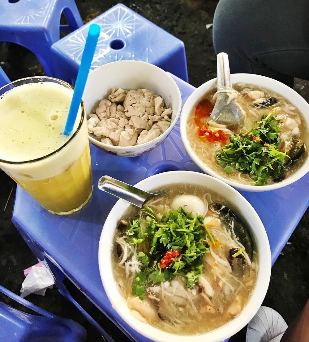 Súp cua trứng bắc thảo chợ Tân Định