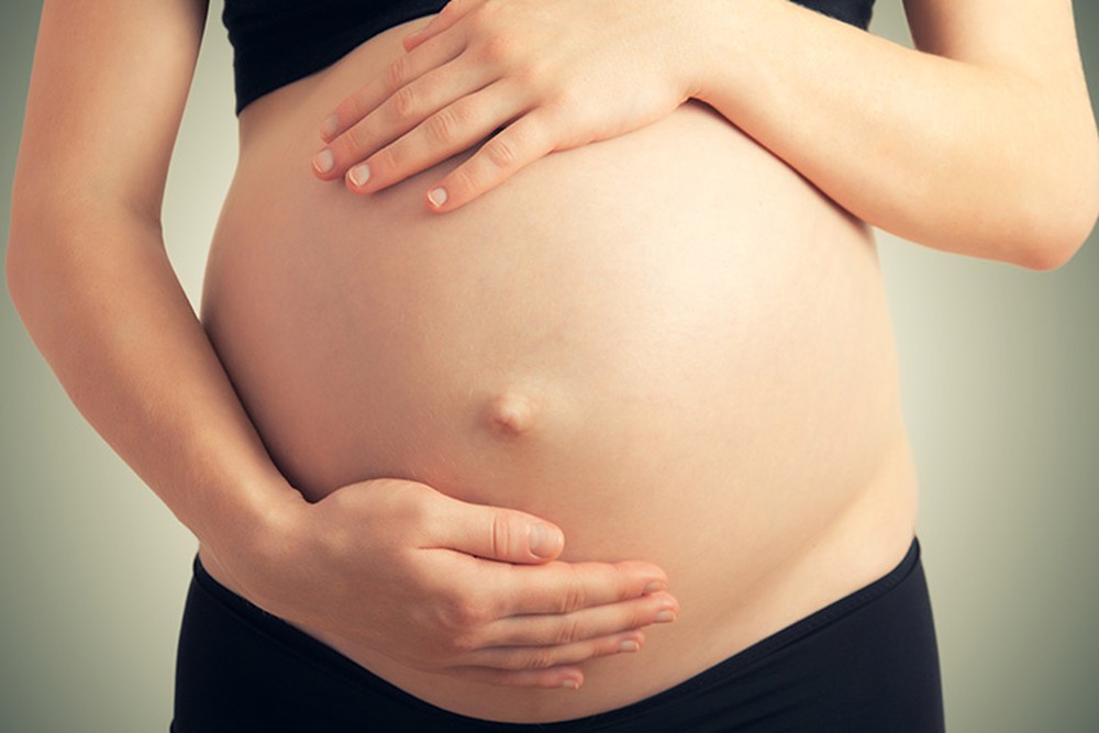 Bà bầu uống nước mía liệu có tốt cho thai nhi không?